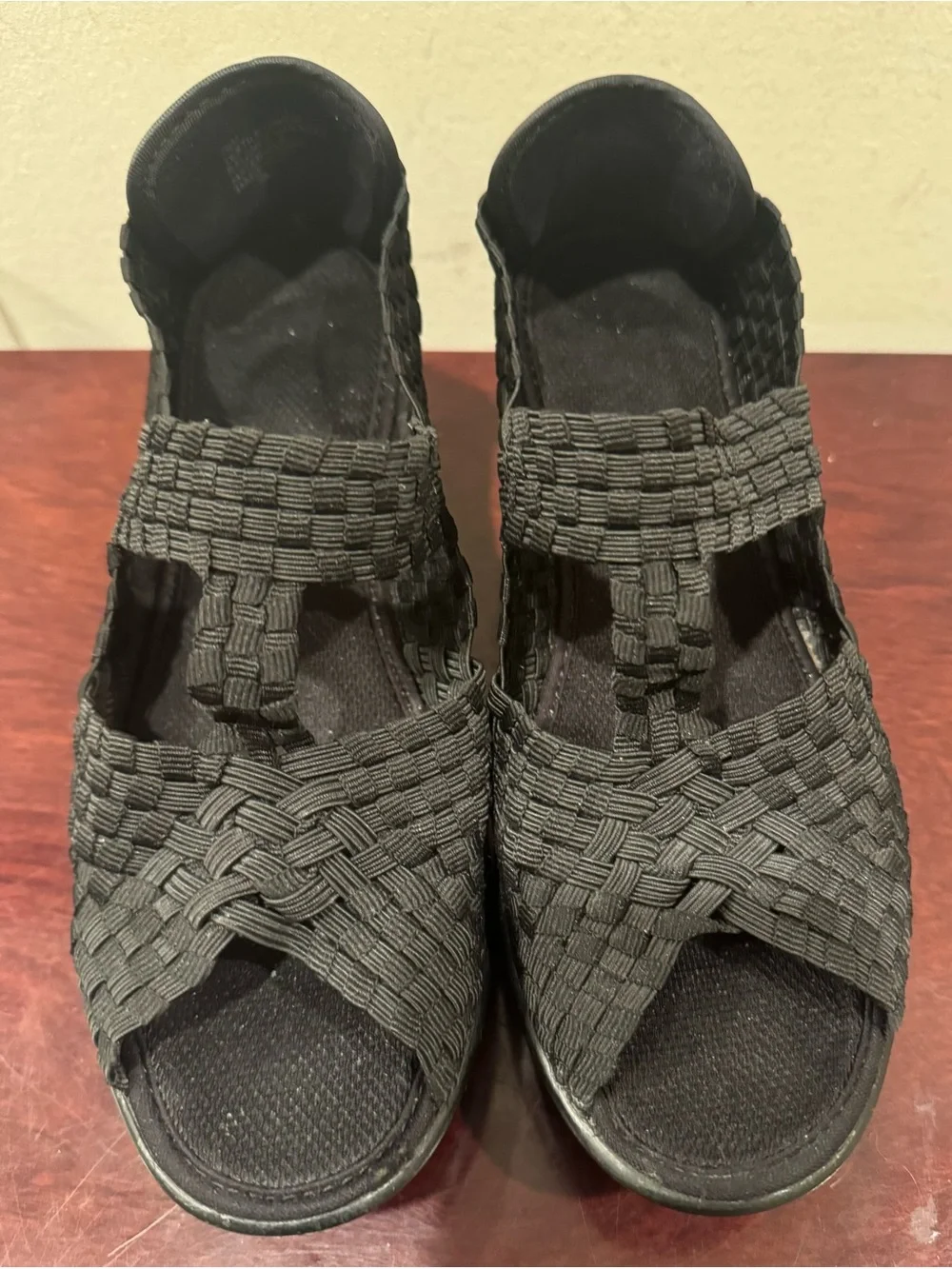 Women’s Black Woven Classic Wedge Slide On Shoe by White Mountain - Size 7.5